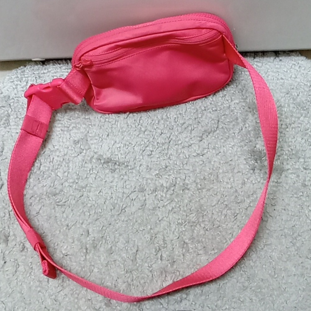*Final Price* Lululemon Everywhere Belt Bag Glaze Pink - Picture 5 of 8